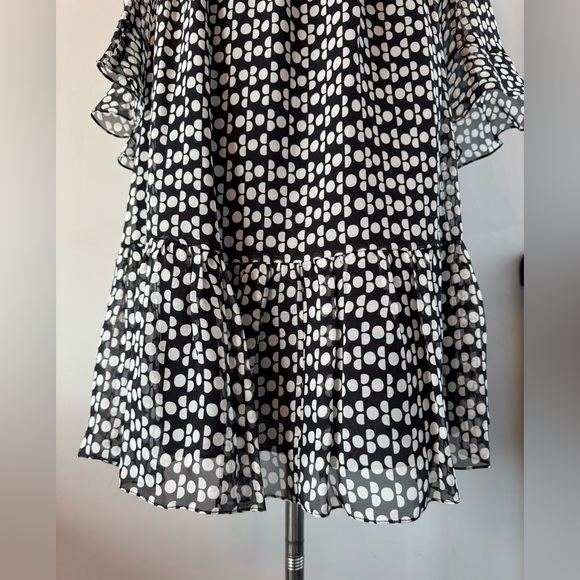Diane Von Furstenberg Simonia Silk Black and White Ruffled Tiered Dress Size 6 - Picture 4 of 11
